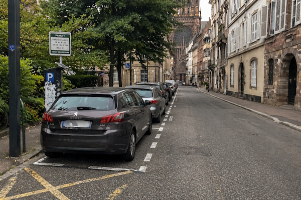 Kleiner Parkplatz in Straßburg